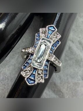 Elegant Blue Crystal Art Deco Ring - Women Jewelry